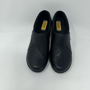 Clark Women Slip On Shoes Black Leather Slip Resistant Size 8M